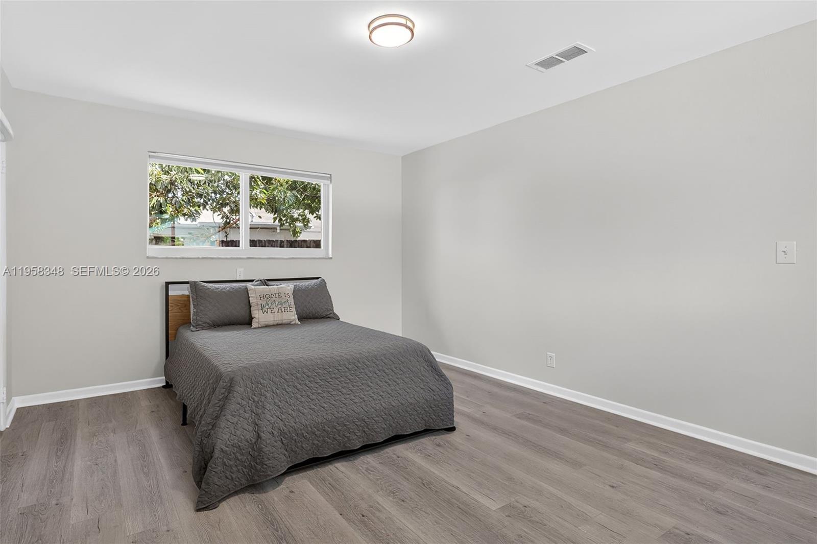 PLANTATIONS SECLUDED GARD - Residential