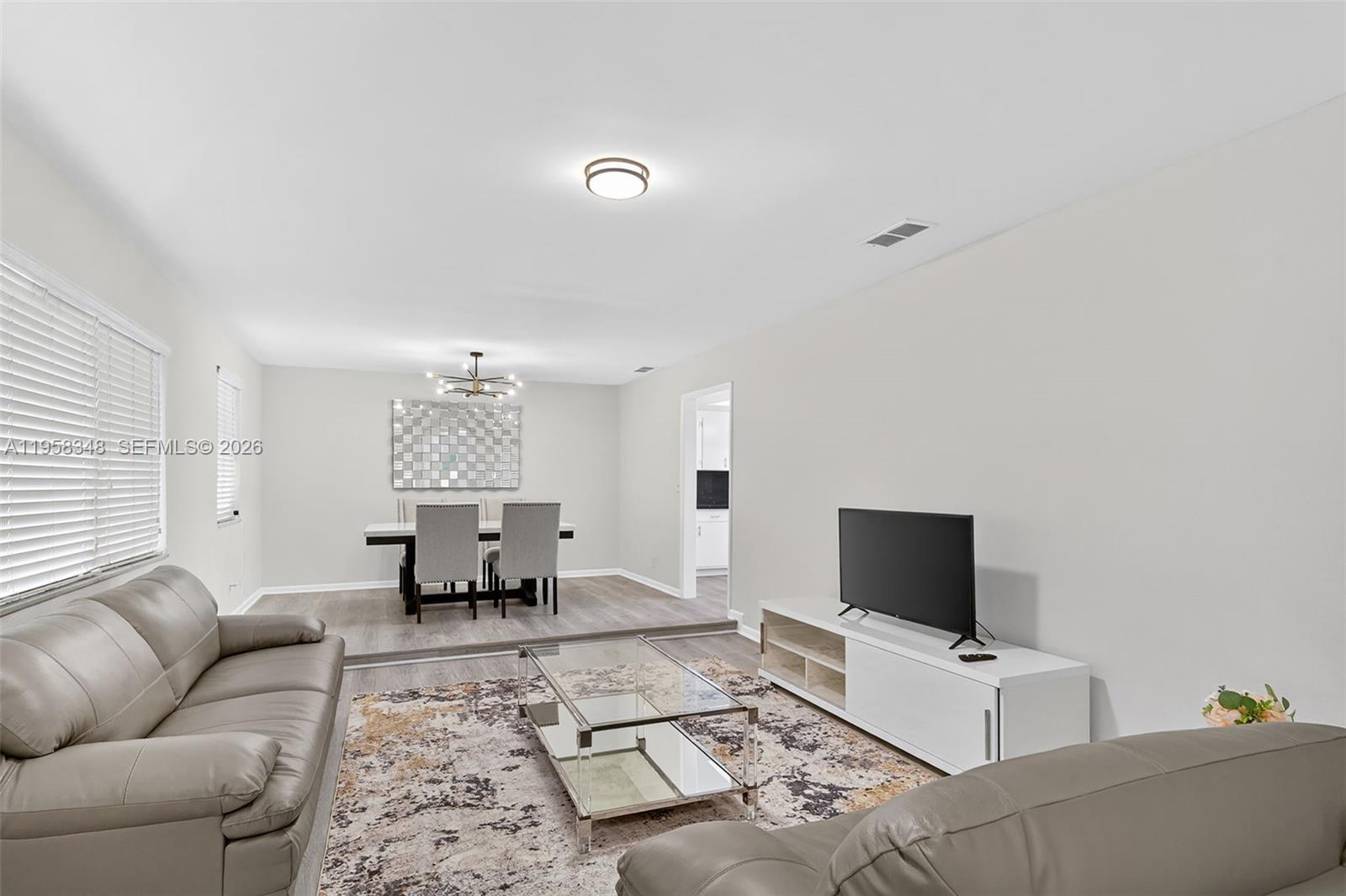 PLANTATIONS SECLUDED GARD - Residential