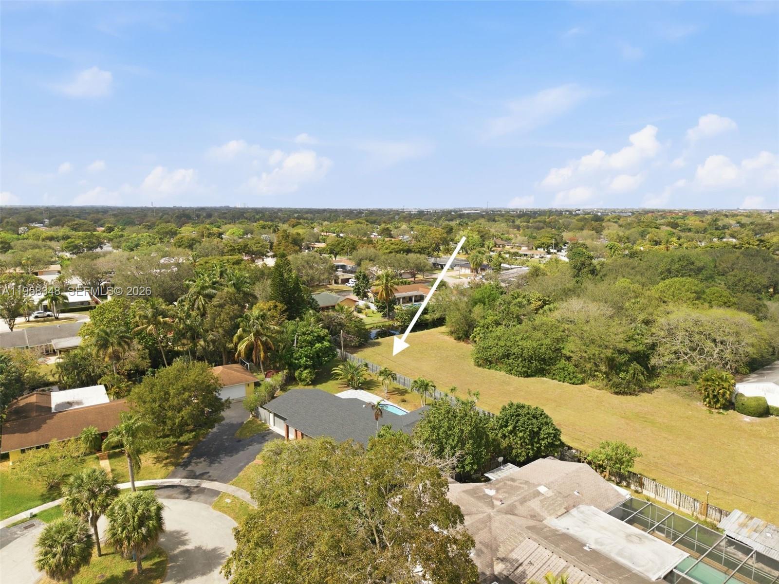 PLANTATIONS SECLUDED GARD - Residential