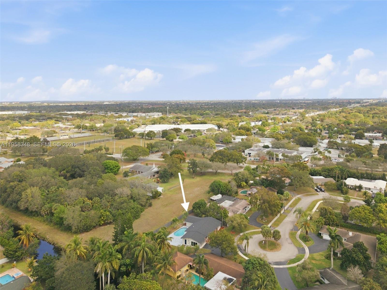 PLANTATIONS SECLUDED GARD - Residential