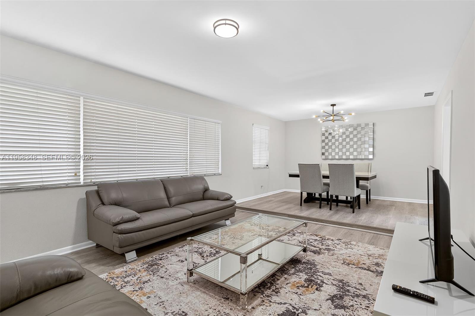 PLANTATIONS SECLUDED GARD - Residential