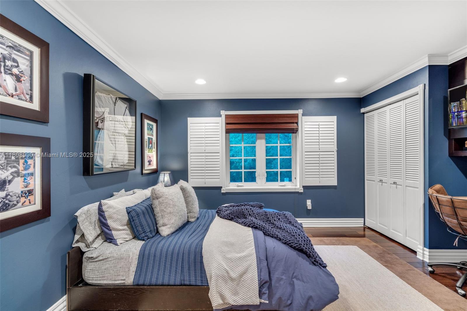 KINGS COVE - Residential