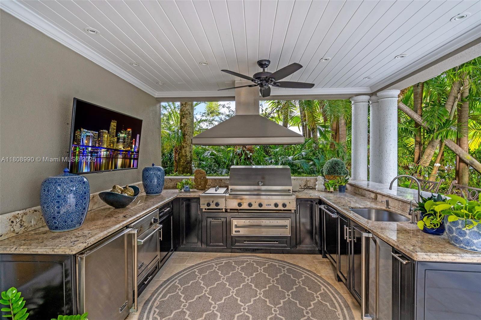 KINGS COVE - Residential