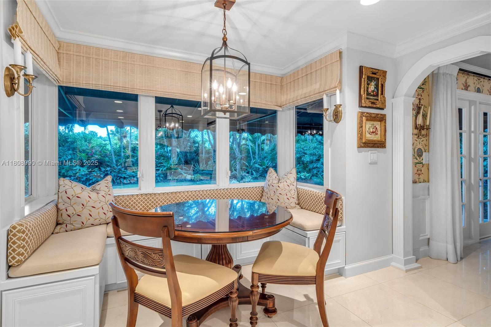 KINGS COVE - Residential