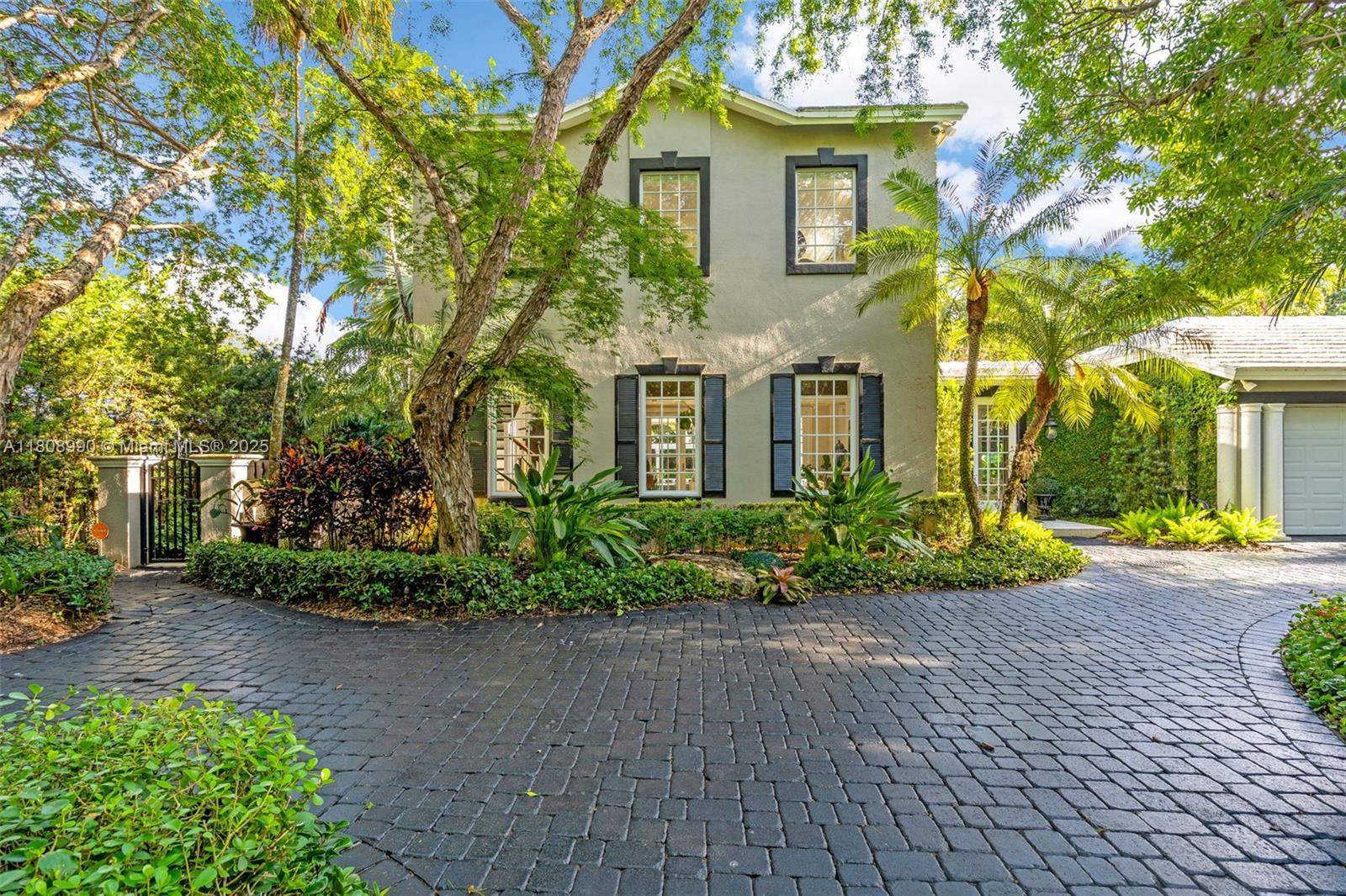KINGS COVE - Residential