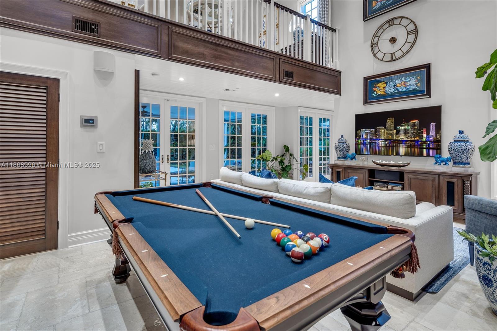 KINGS COVE - Residential