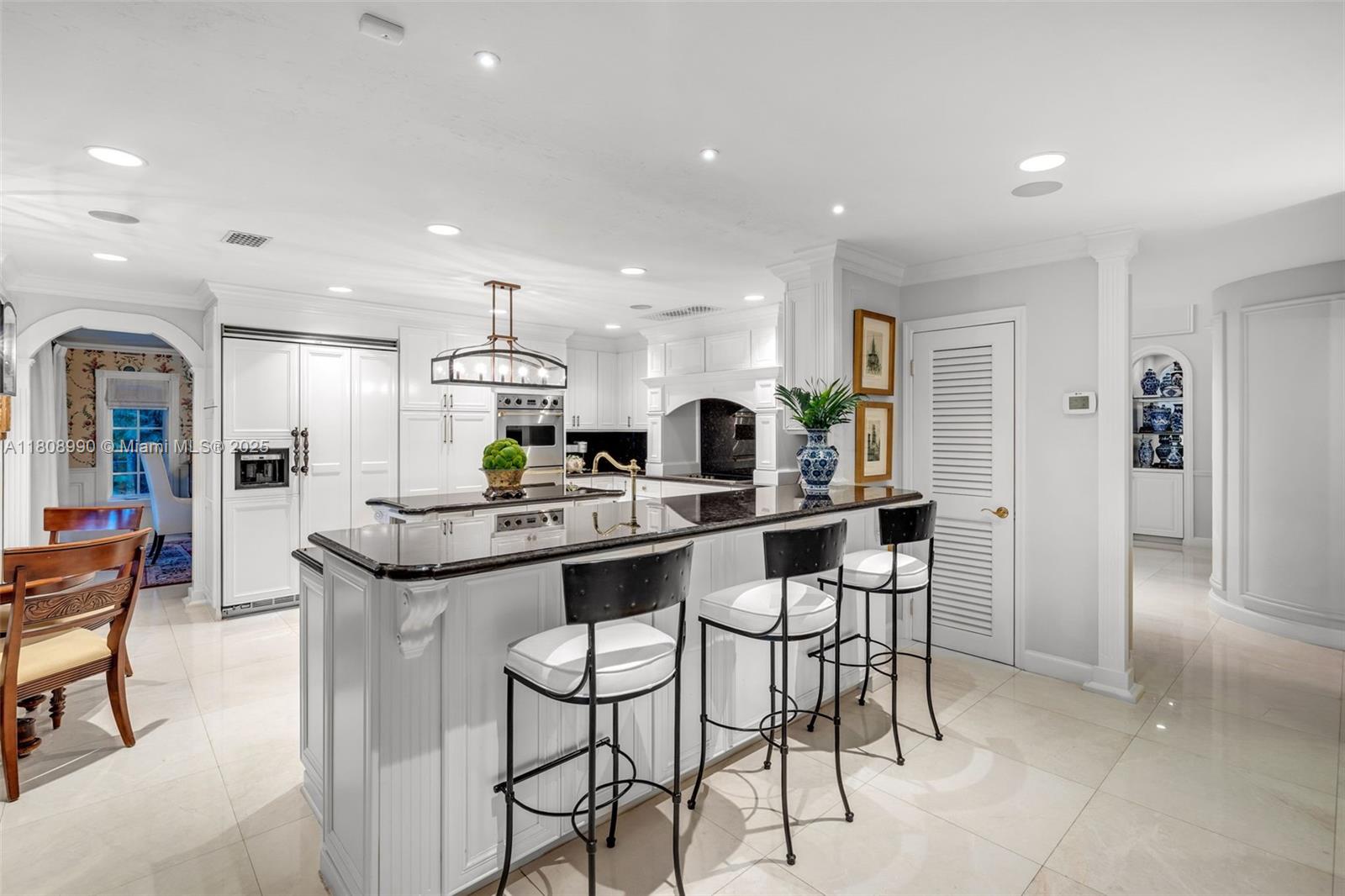 KINGS COVE - Residential