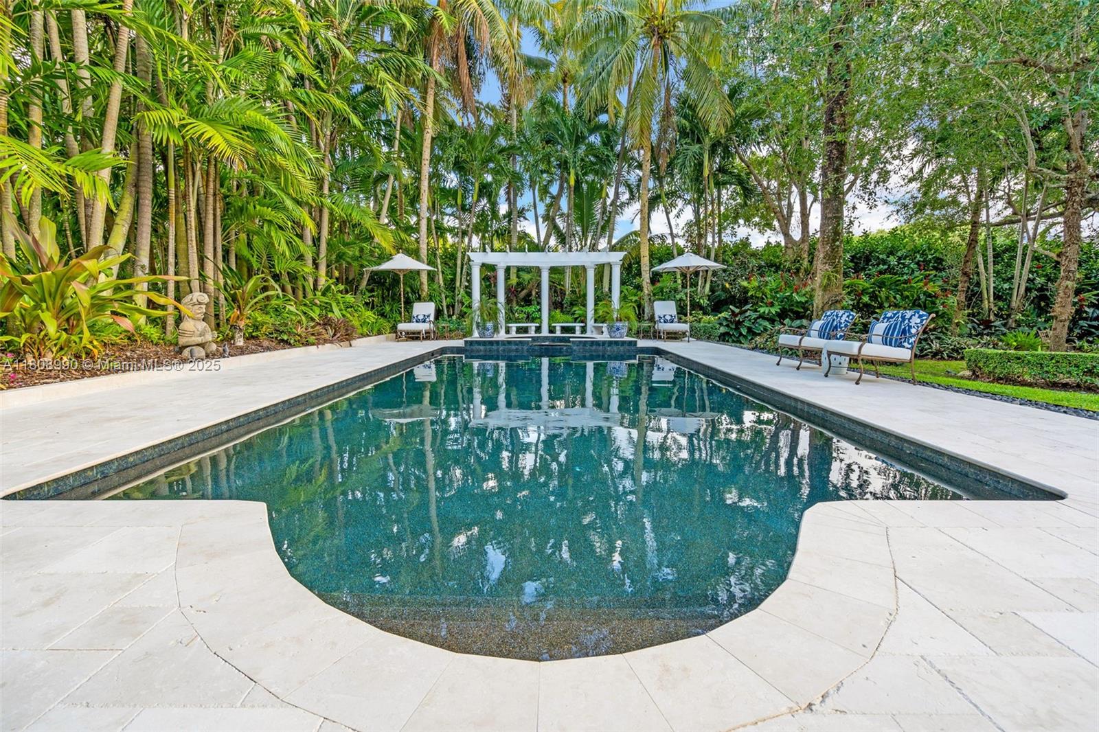 KINGS COVE - Residential