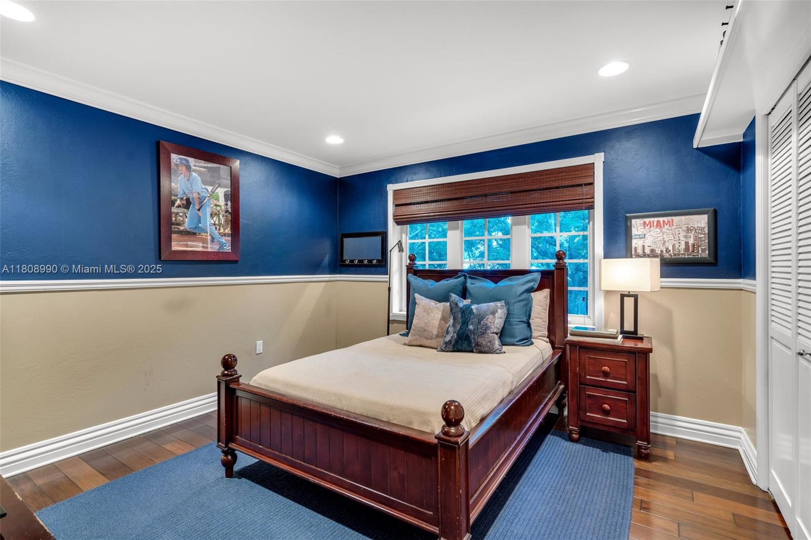 KINGS COVE - Residential