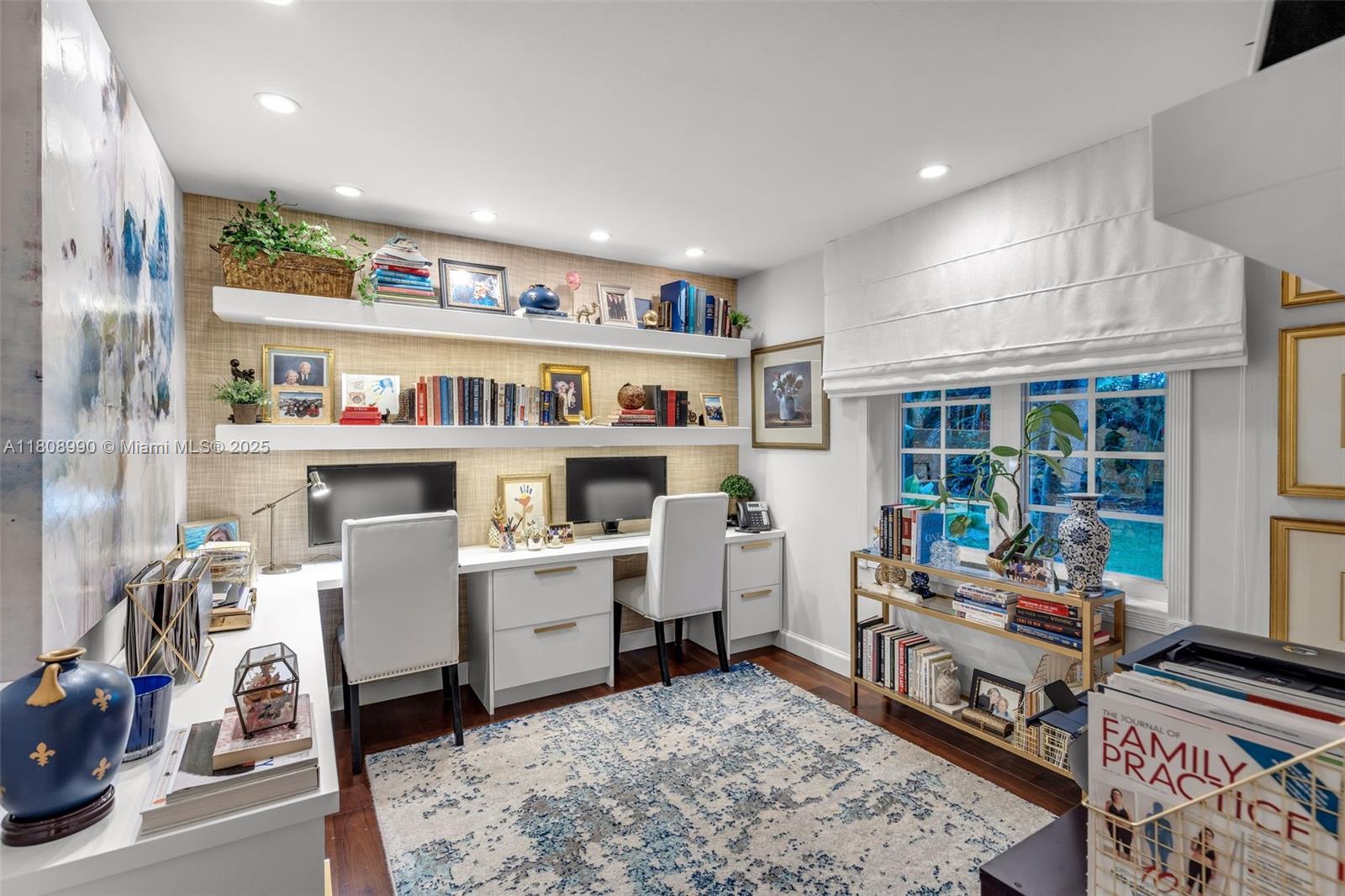 KINGS COVE - Residential