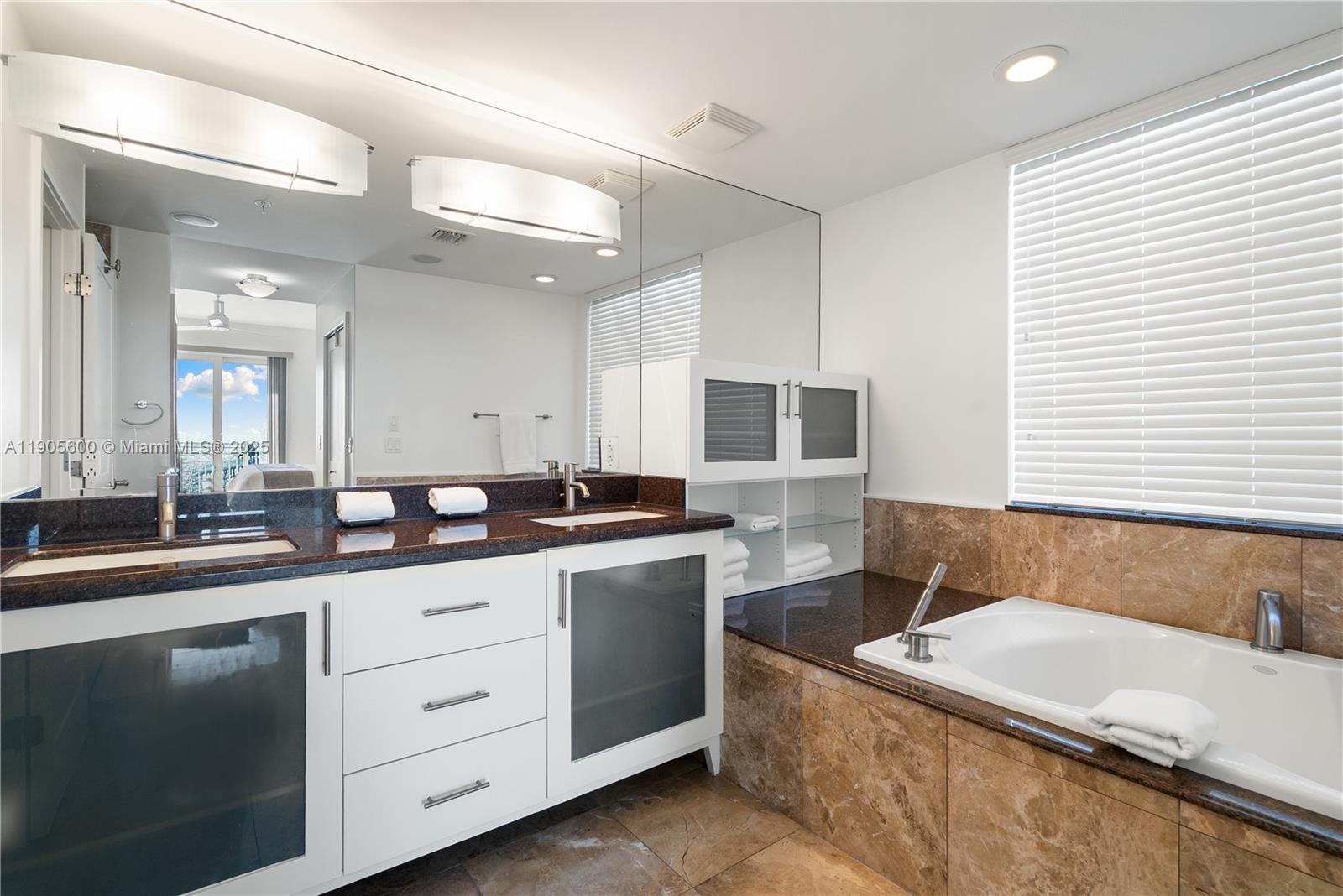 THE DOLPHIN AT MARINERS C - Residential