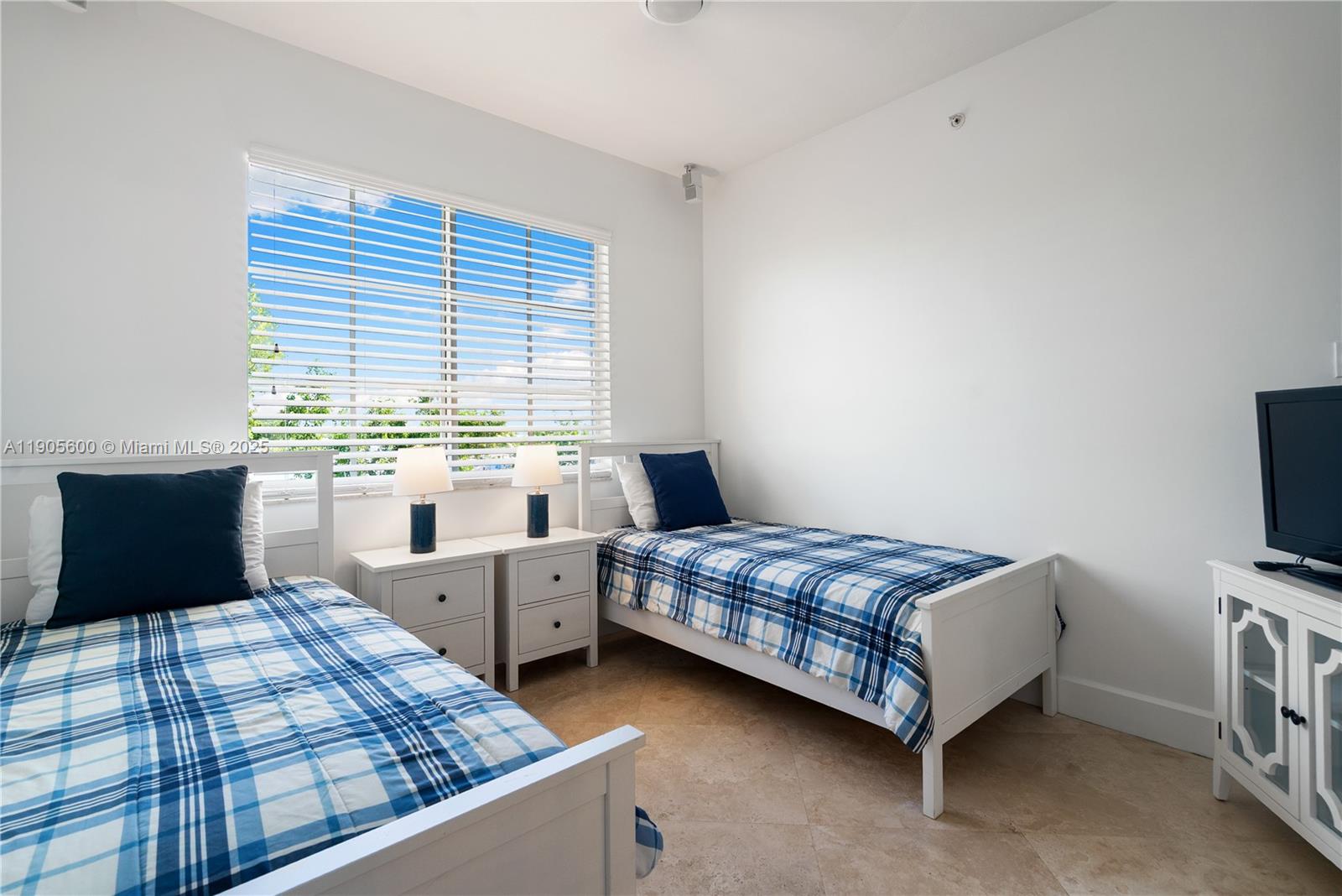 THE DOLPHIN AT MARINERS C - Residential