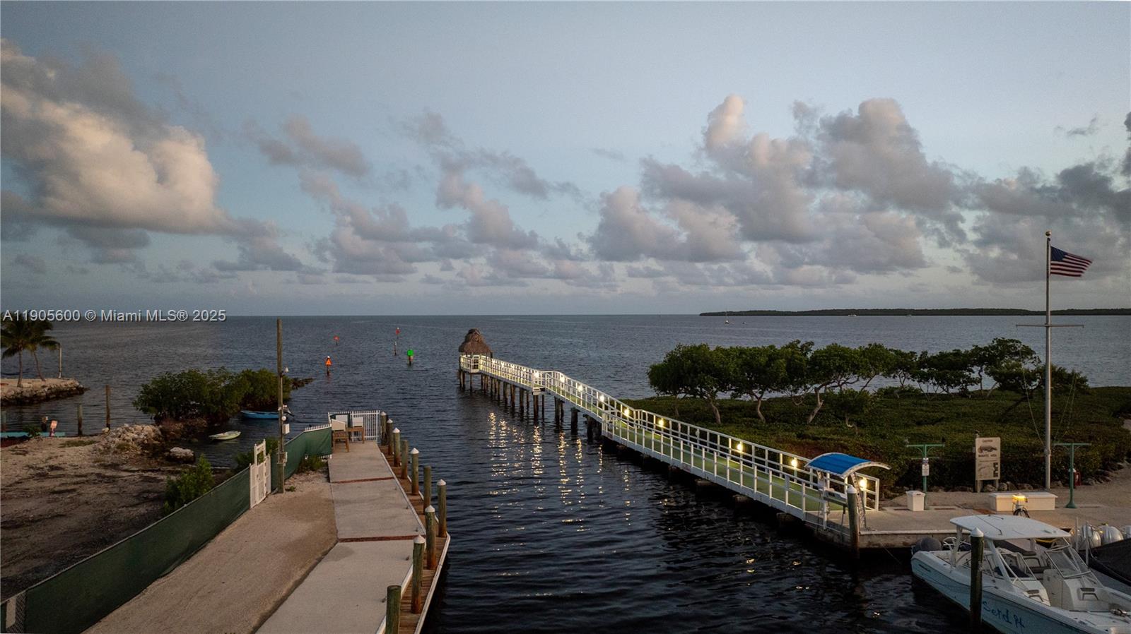 THE DOLPHIN AT MARINERS C - Residential