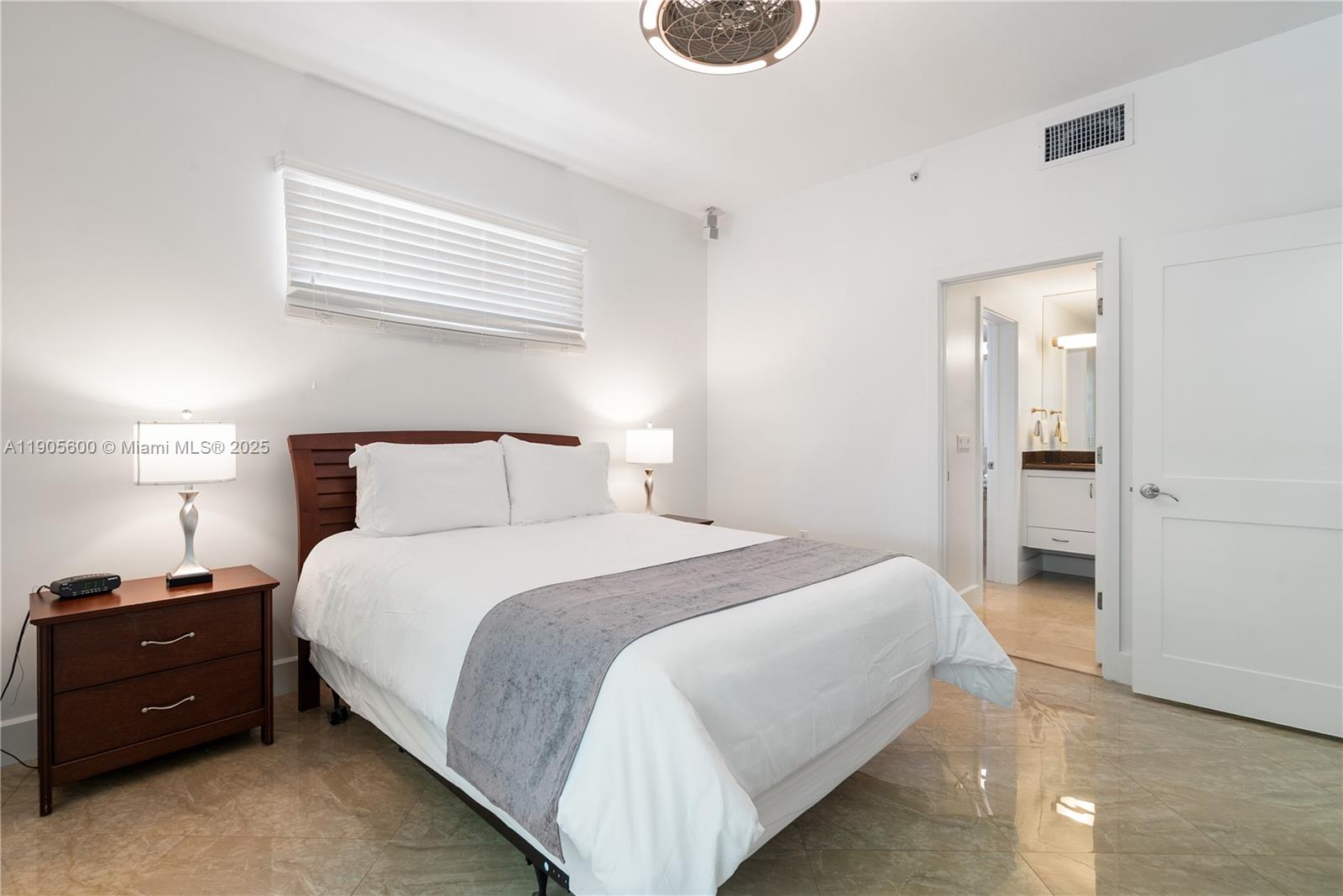 THE DOLPHIN AT MARINERS C - Residential