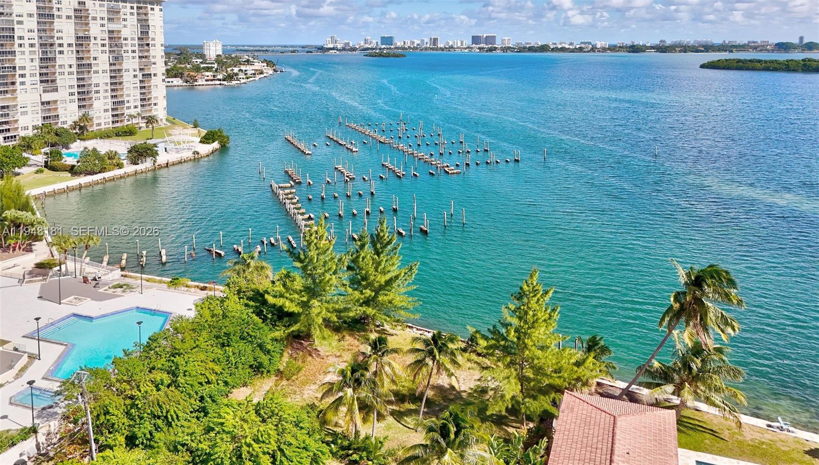 11113 Biscayne Blvd PH8