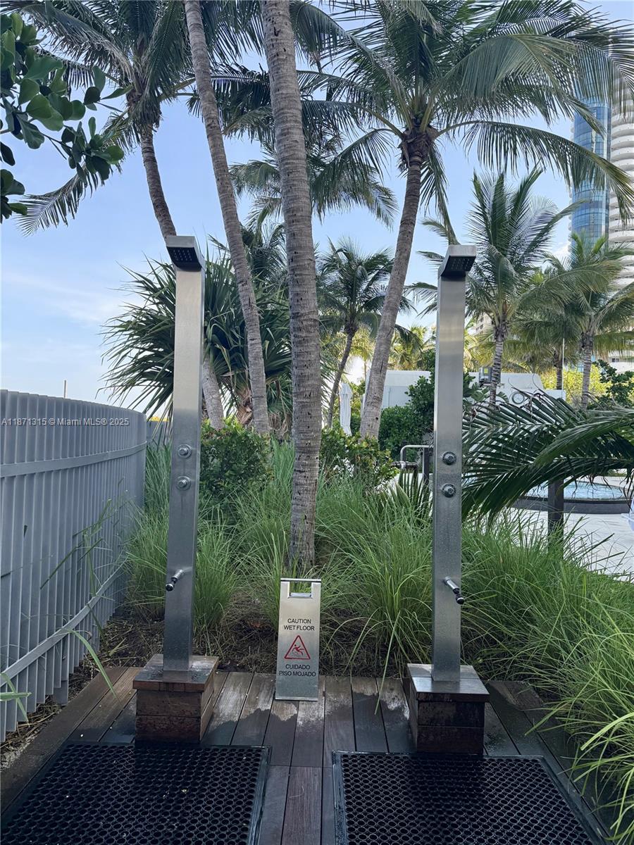 AKOYA CONDO - Residential