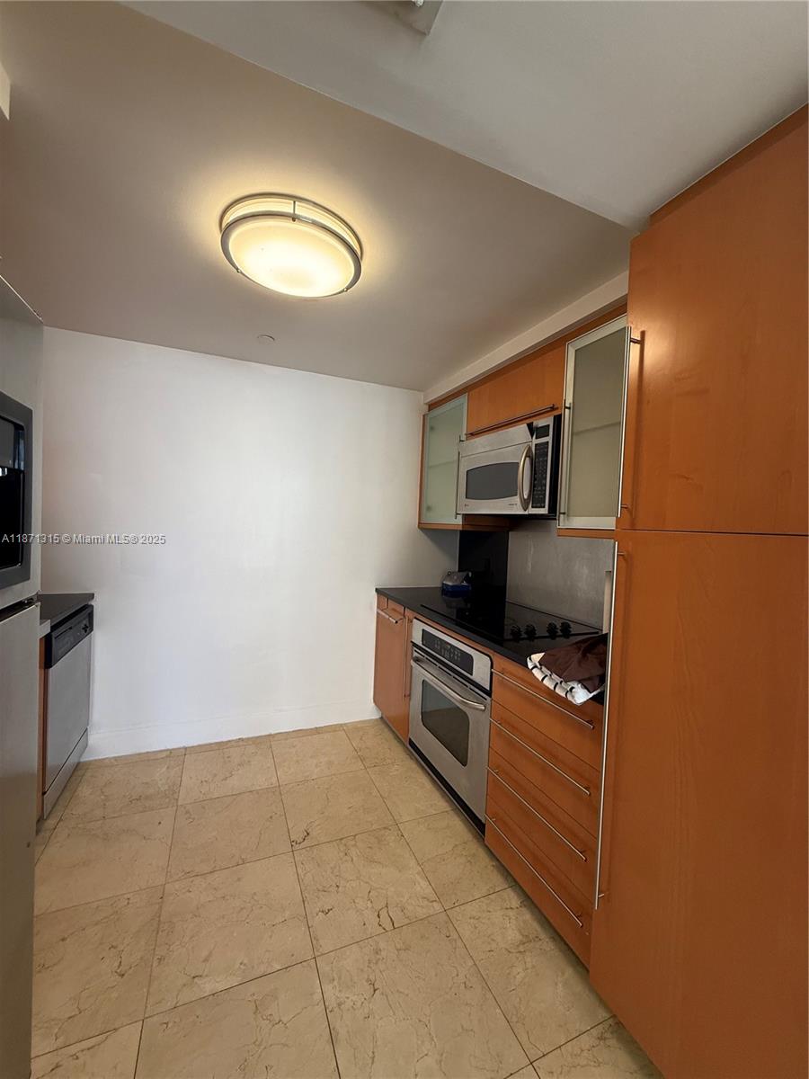 AKOYA CONDO - Residential