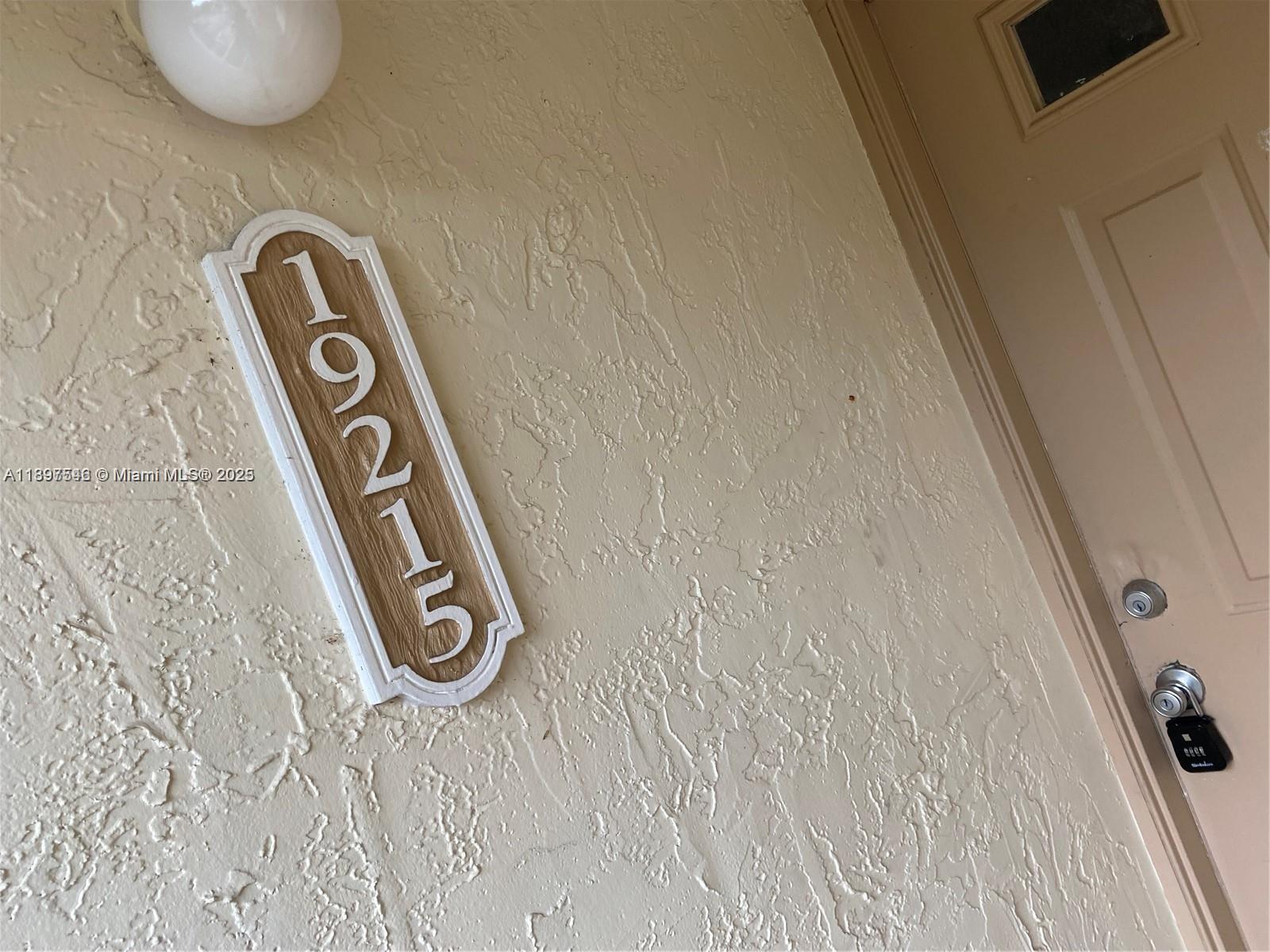 STERLING VILLAGES OF PALM - Residential Lease