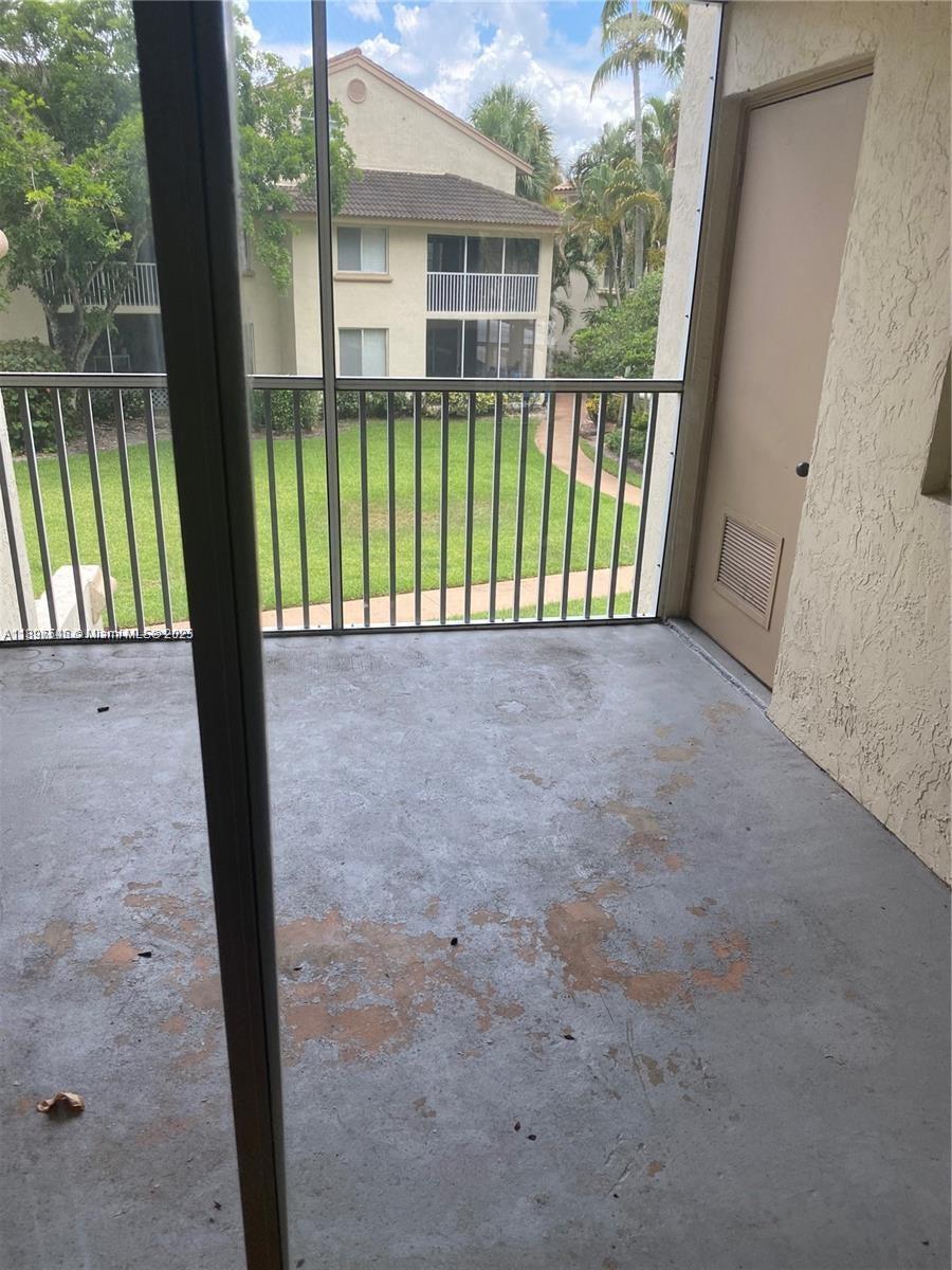STERLING VILLAGES OF PALM - Residential Lease