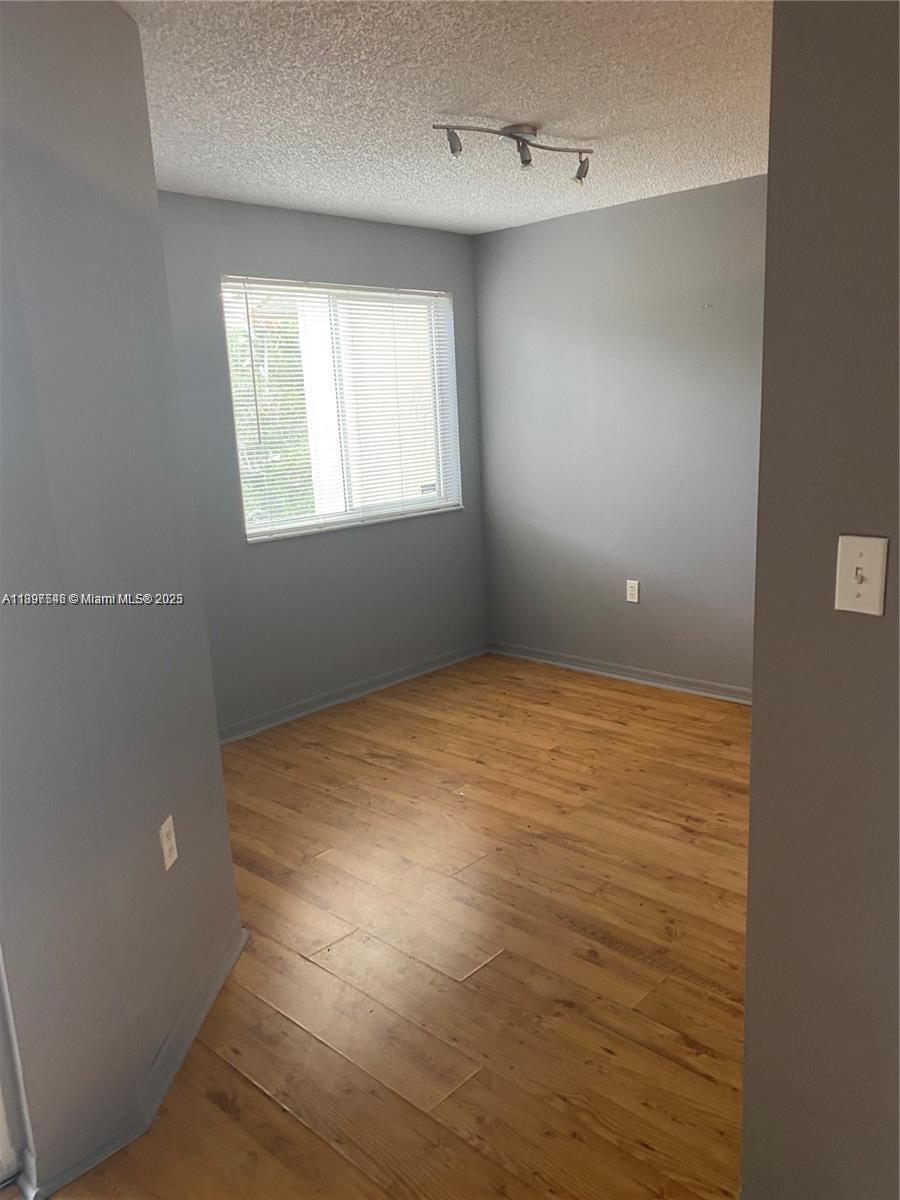 STERLING VILLAGES OF PALM - Residential Lease