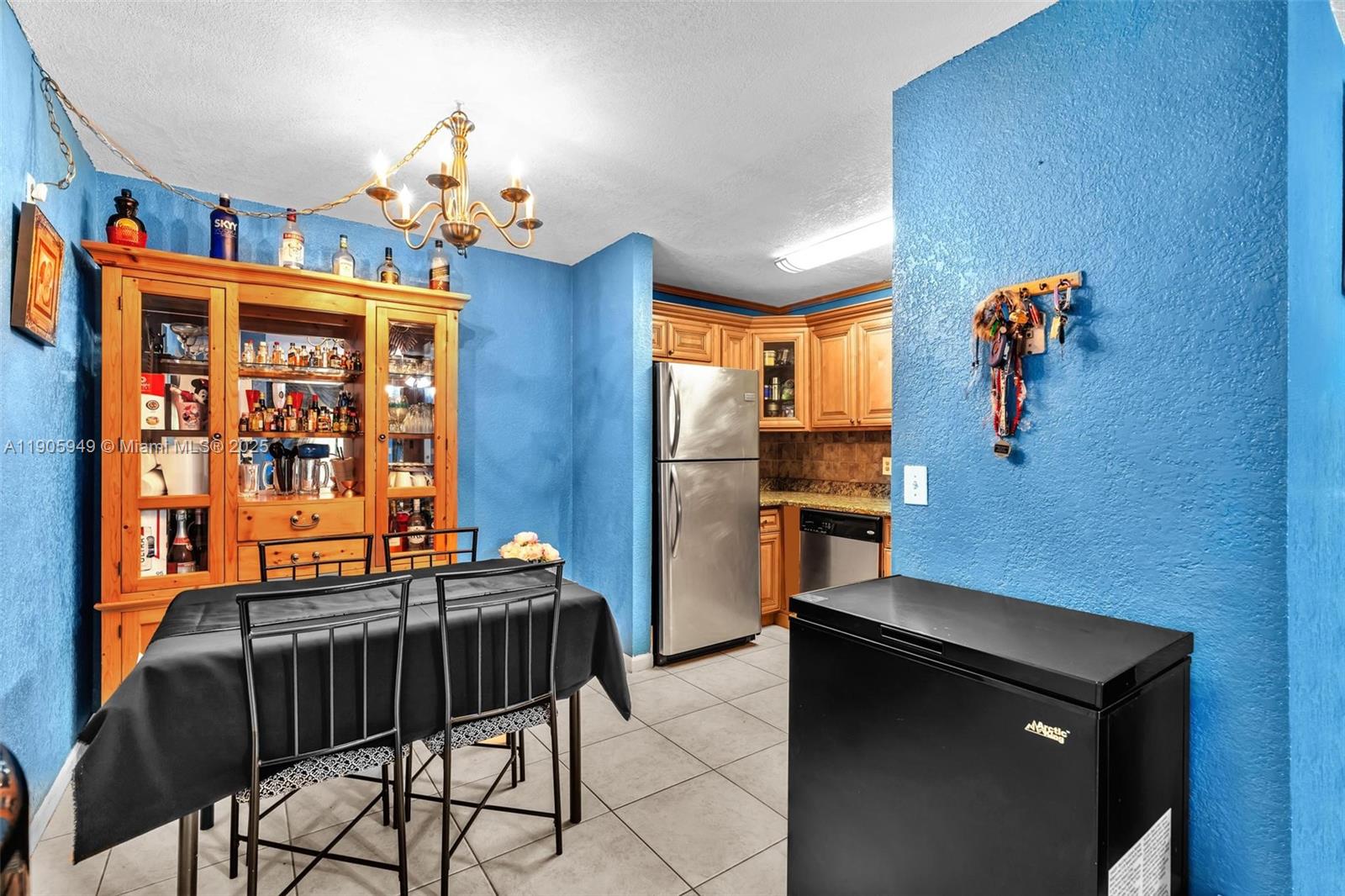 SPRINGS PARK CONDO - Residential