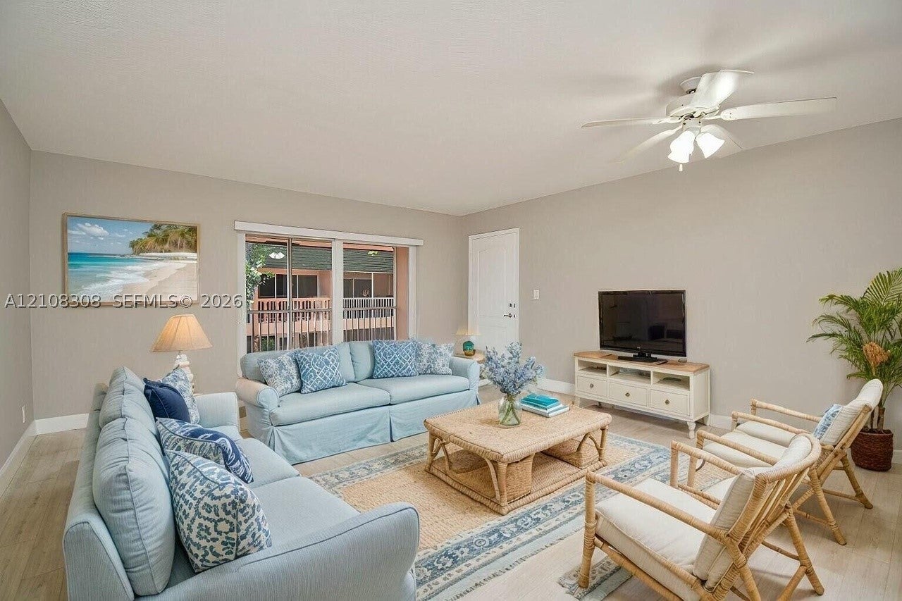 770 SE 2nd Ave E201