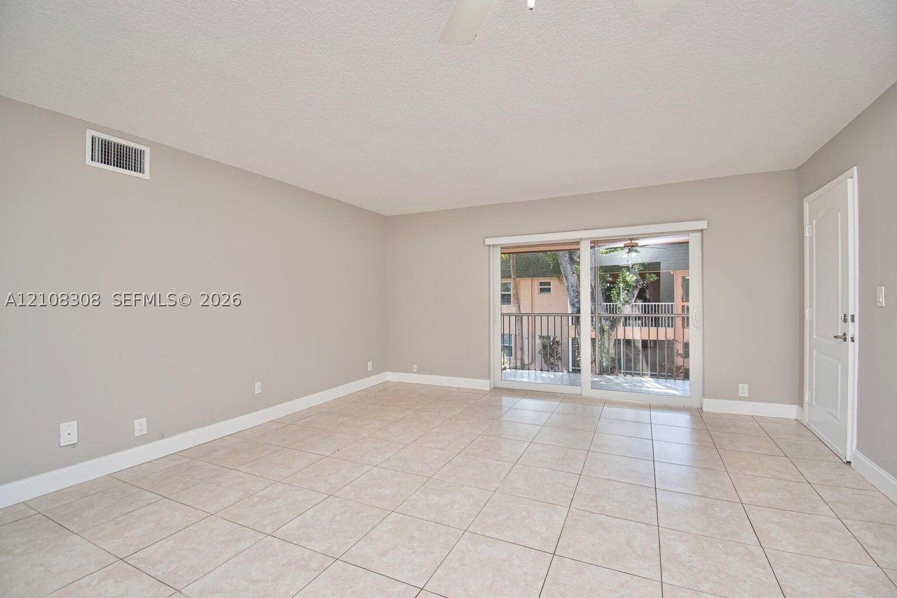 770 SE 2nd Ave E201