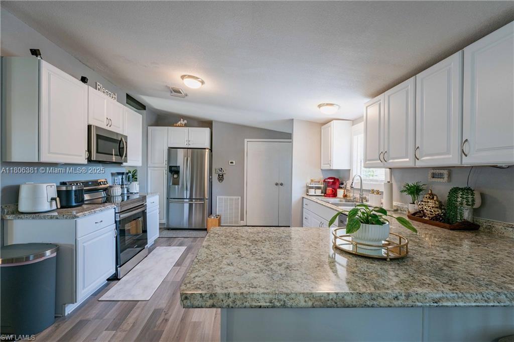 Tanglewood Oaks - Residential