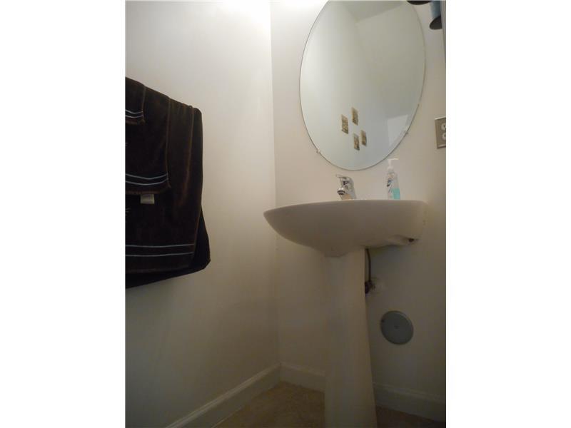 MANDARIN LAKES - Residential