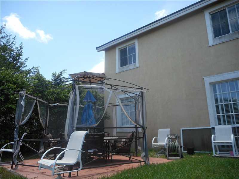 MANDARIN LAKES - Residential