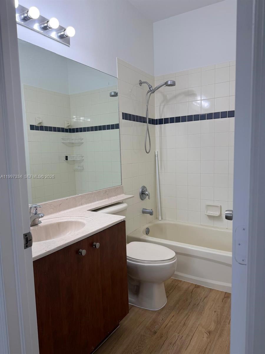 SORRENTO TOWNHOMES - Residential Lease