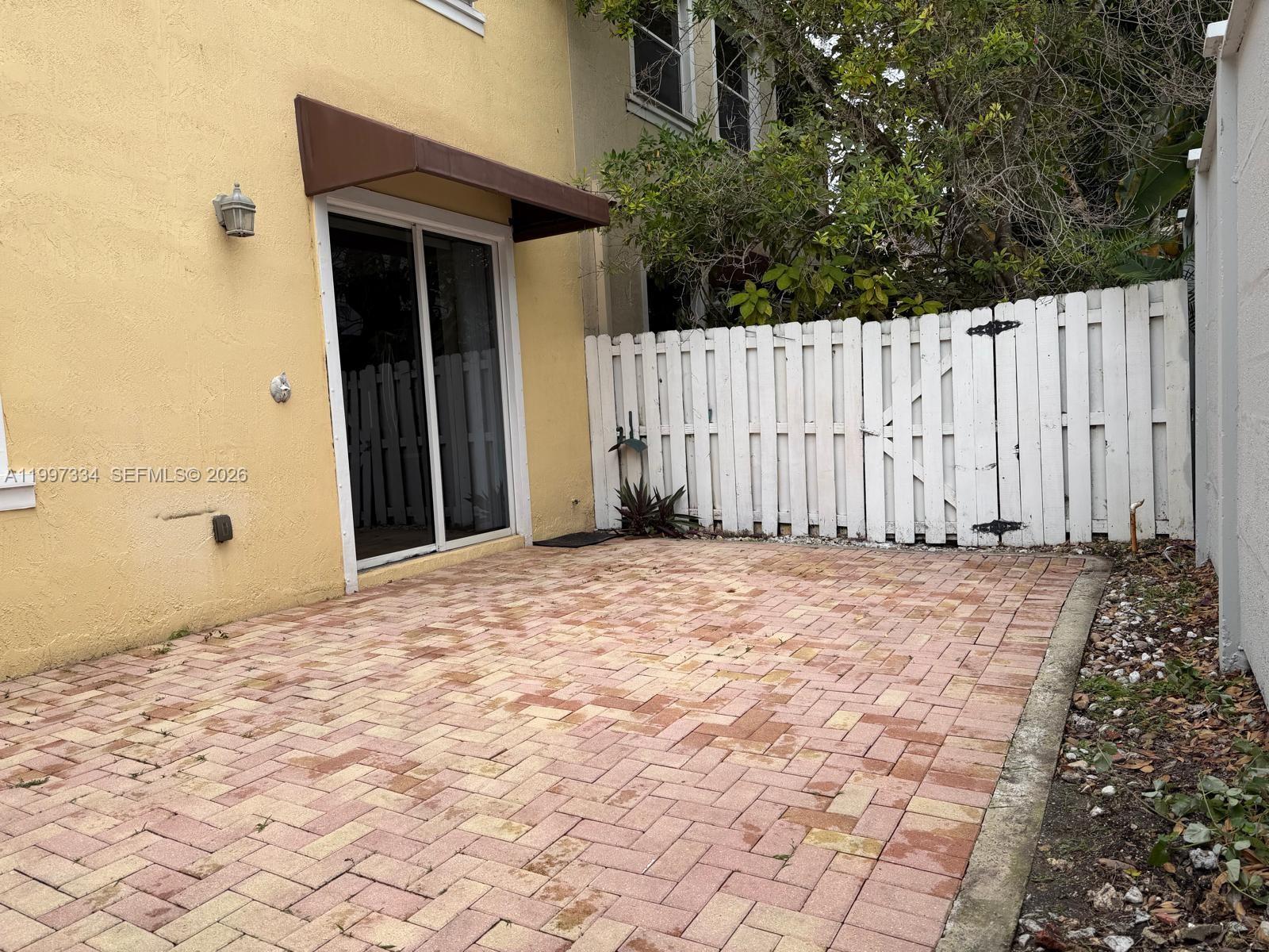 SORRENTO TOWNHOMES - Residential Lease