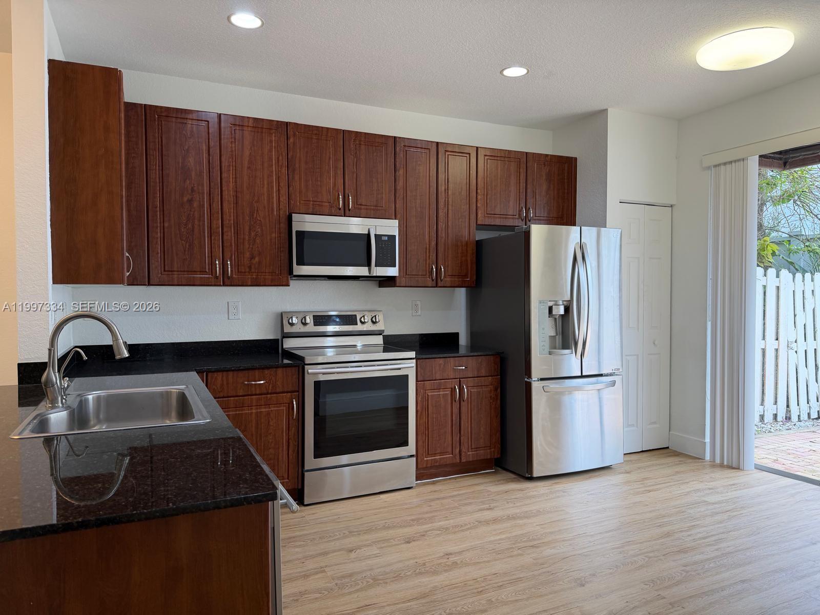 SORRENTO TOWNHOMES - Residential Lease