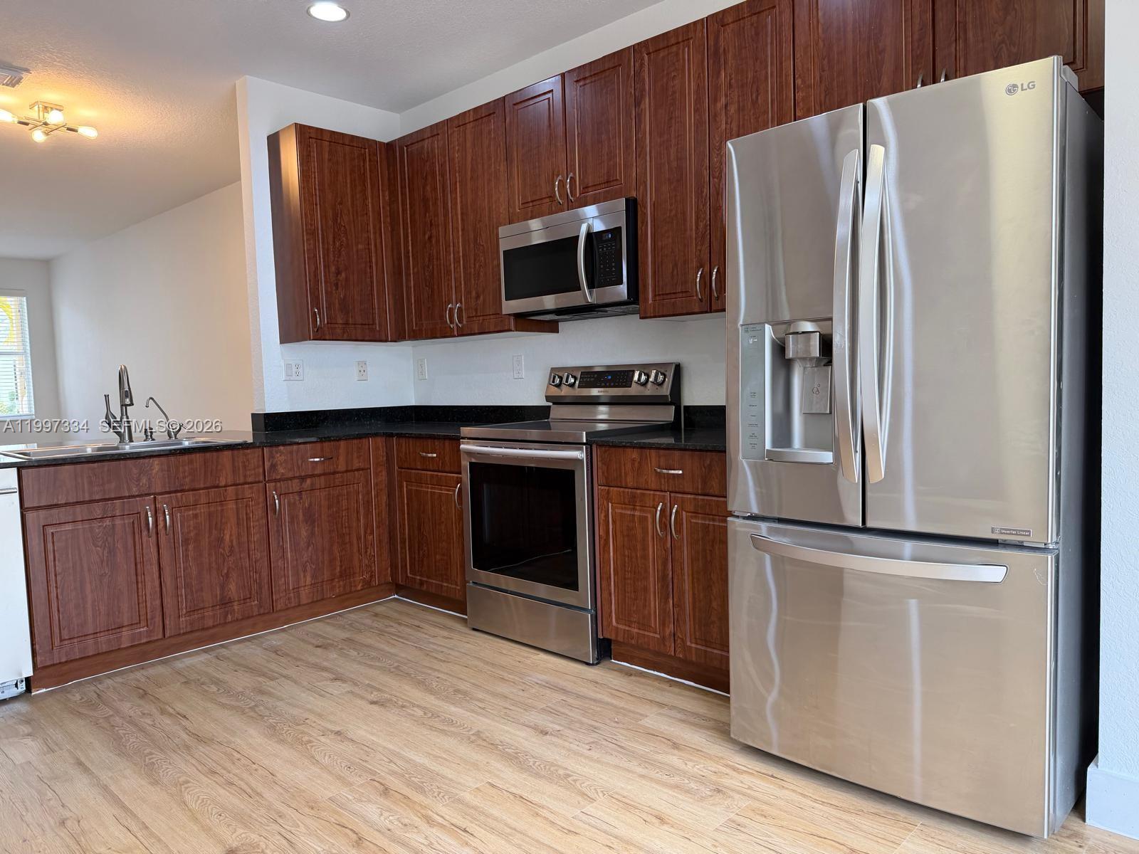 SORRENTO TOWNHOMES - Residential Lease