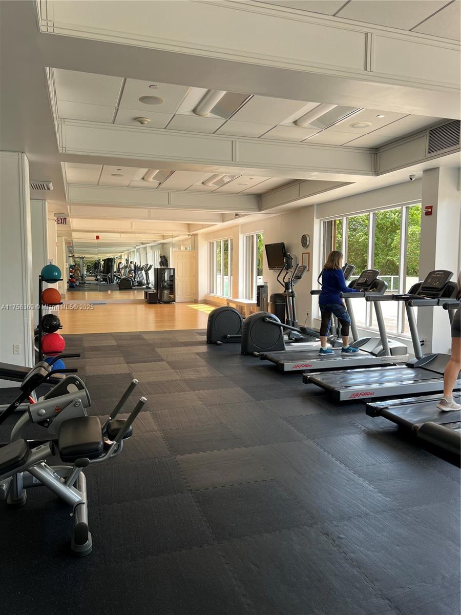ADMIRALS PORT CONDO WEST - Residential