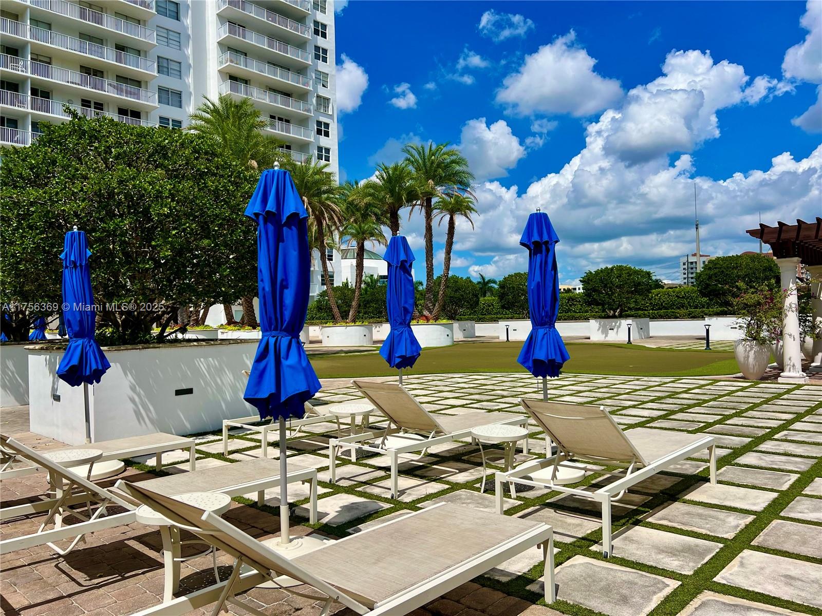 ADMIRALS PORT CONDO WEST - Residential