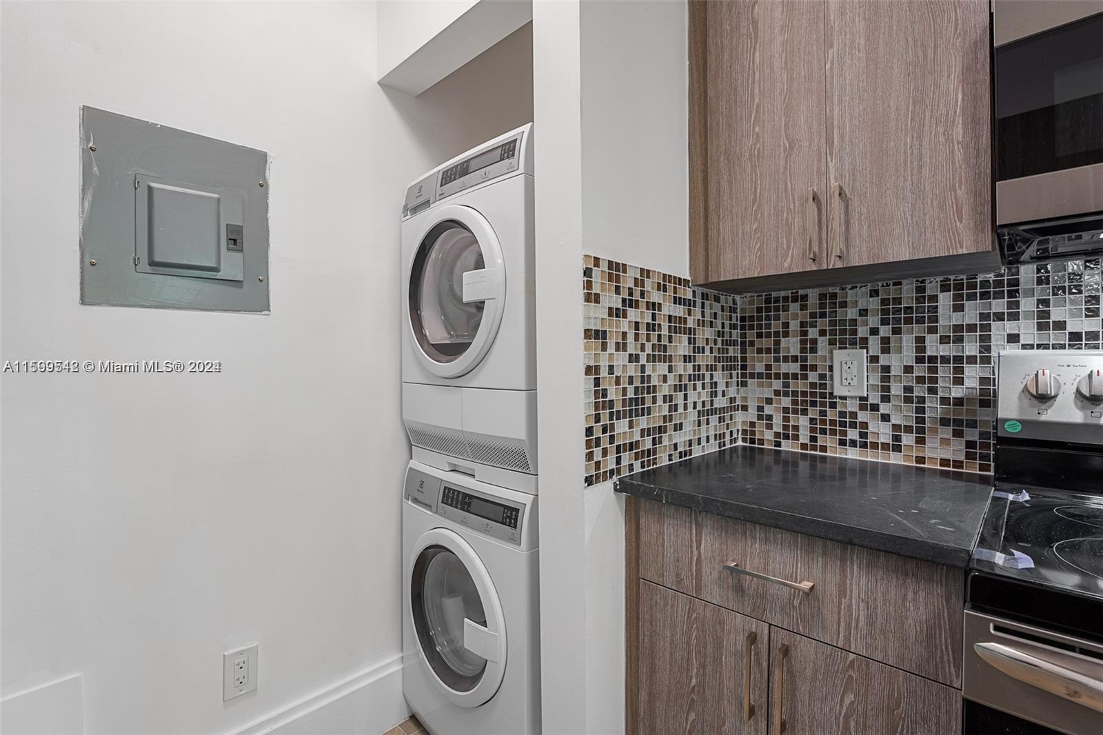 LINCOLN SUB - Residential Lease