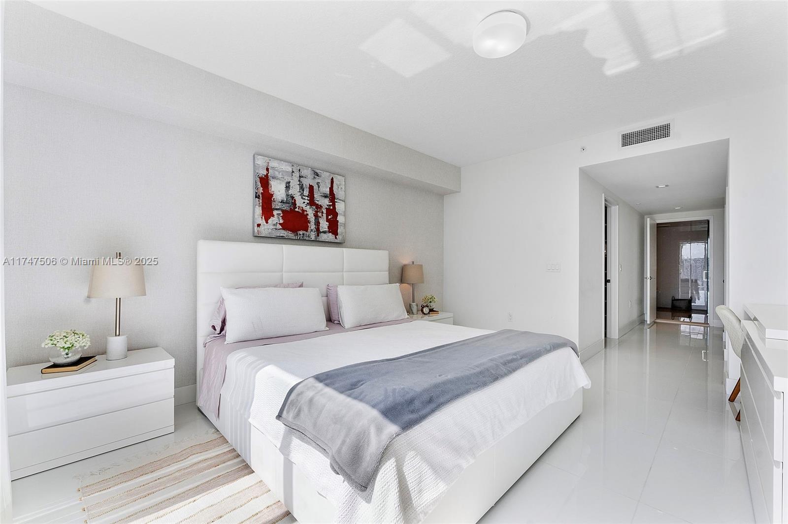 PARQUE TOWERS CONDO - Residential