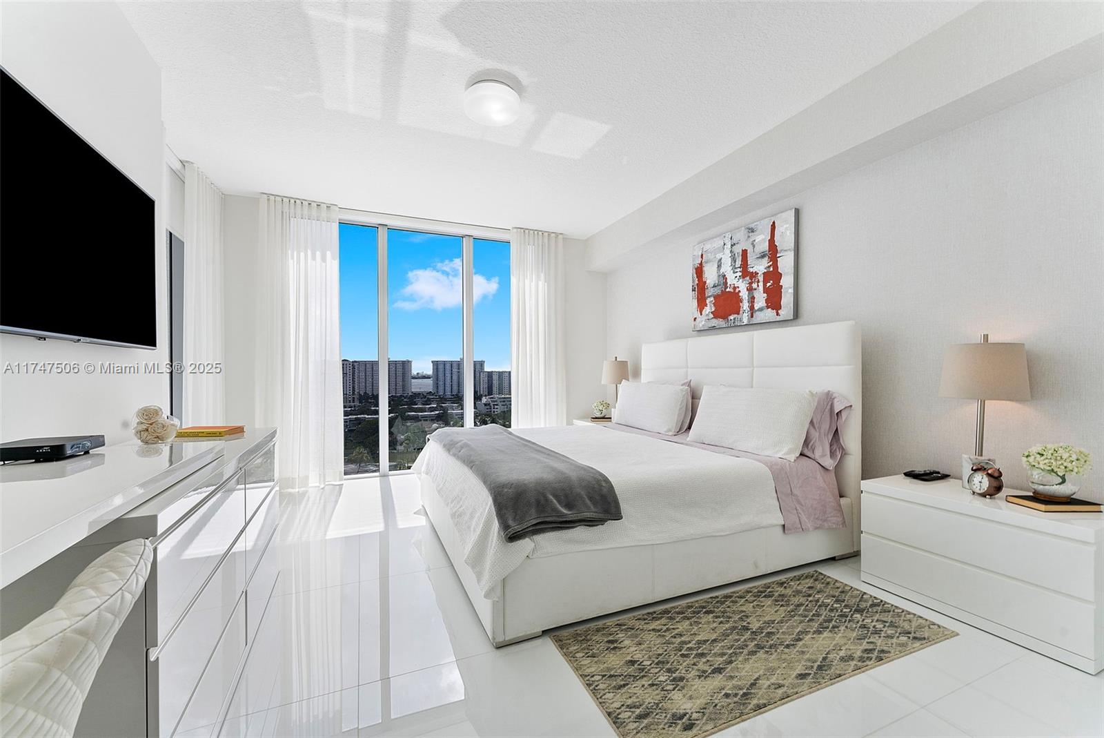 PARQUE TOWERS CONDO - Residential