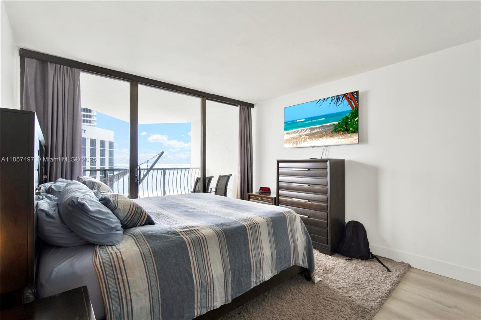 VENETIA CONDO - Residential