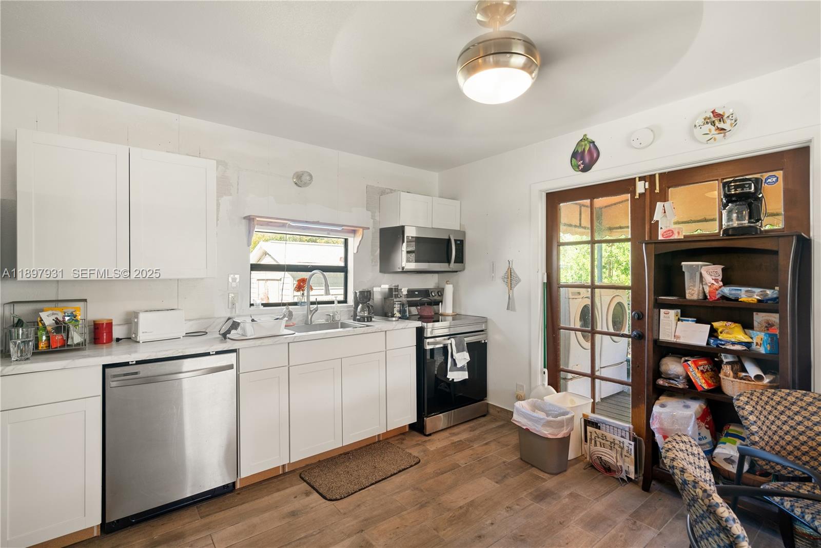 BERMUDA SHORES AMD - Residential