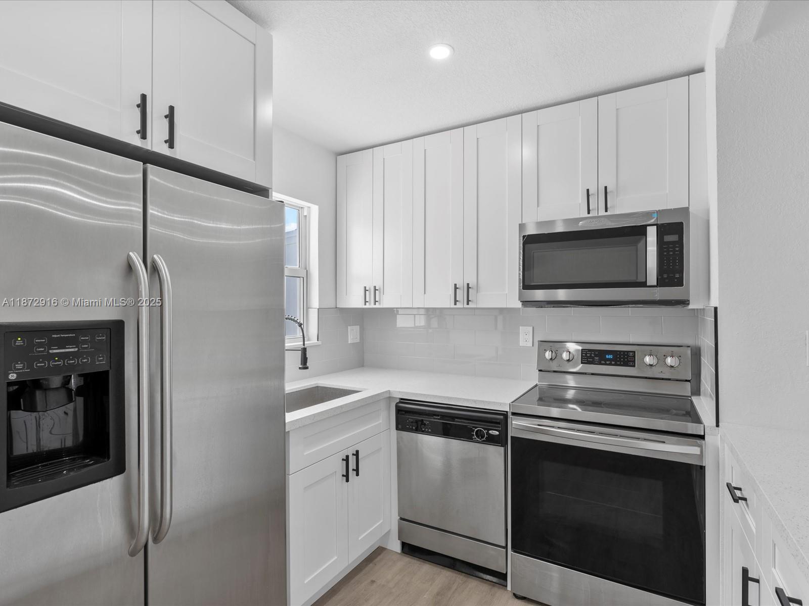 TROPICAL ESTATES 1ST ADDN - Residential