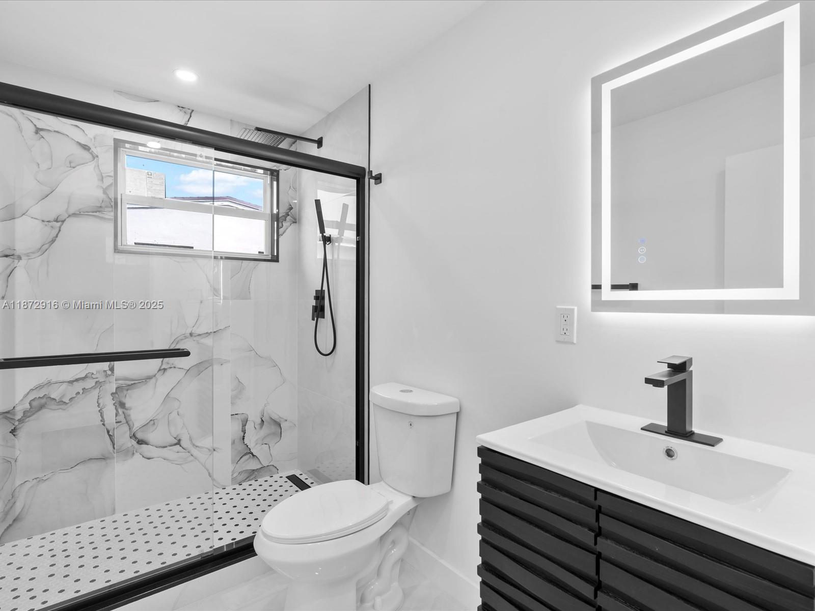 TROPICAL ESTATES 1ST ADDN - Residential
