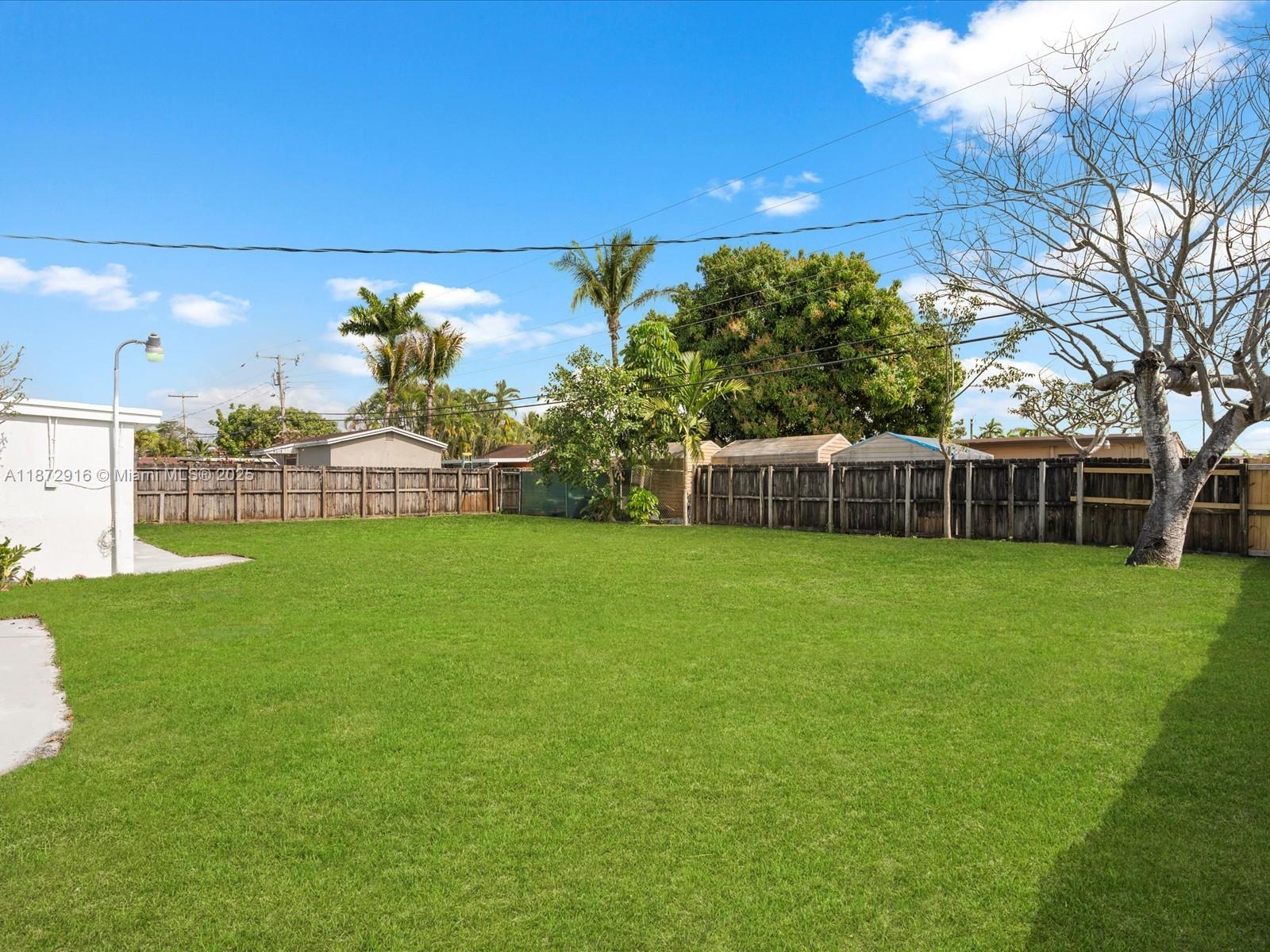 TROPICAL ESTATES 1ST ADDN - Residential