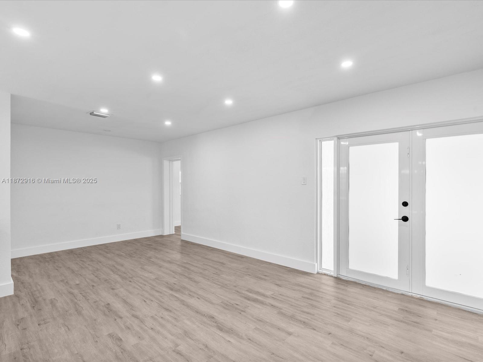 TROPICAL ESTATES 1ST ADDN - Residential