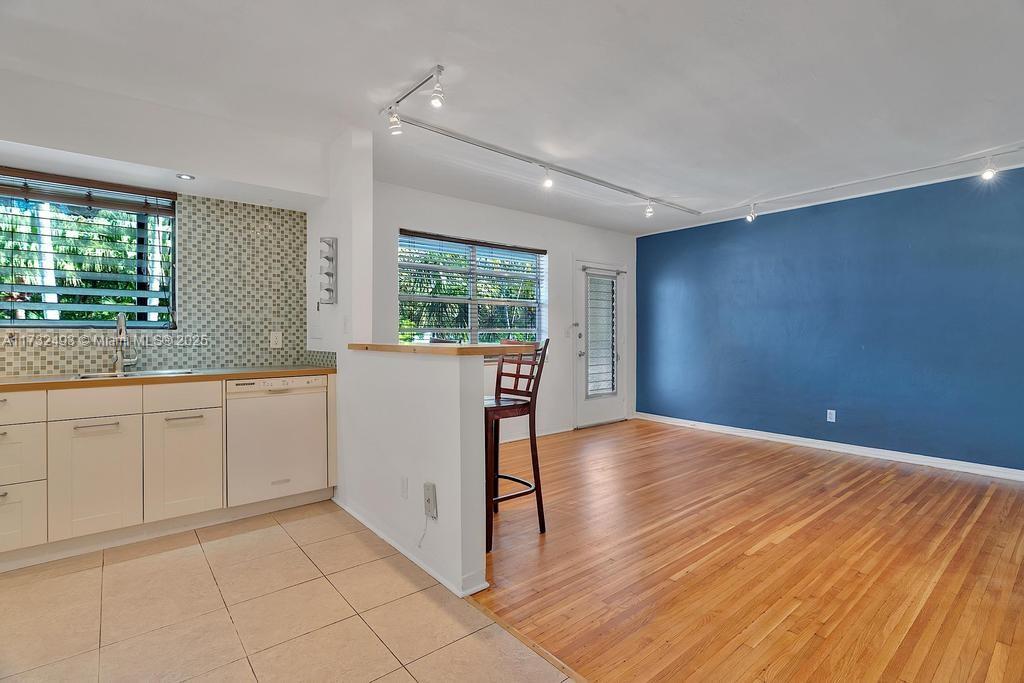 BELLE MEADE PLACE CONDO - Residential Lease