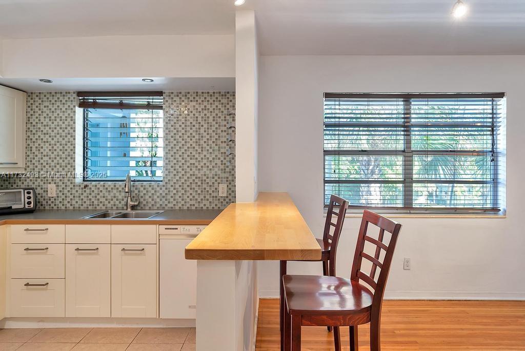 BELLE MEADE PLACE CONDO - Residential Lease