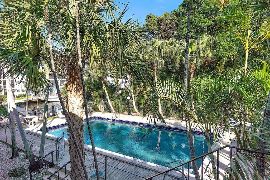 BELLE MEADE PLACE CONDO - Residential Lease