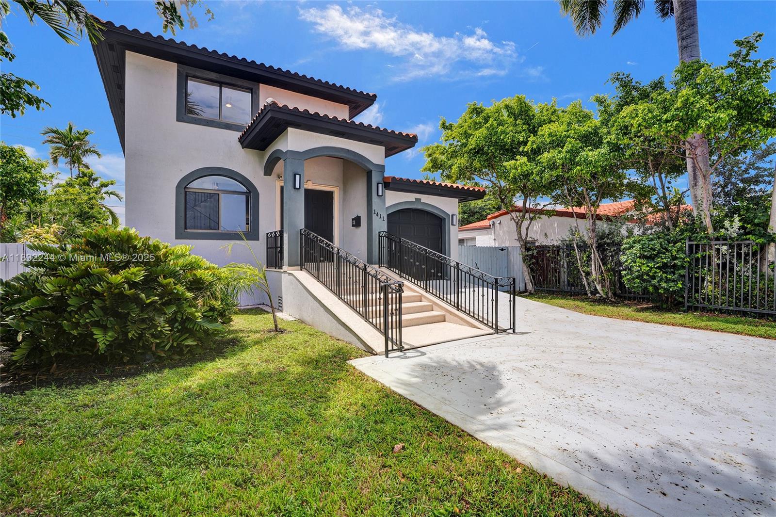 1411 Normandy Dr