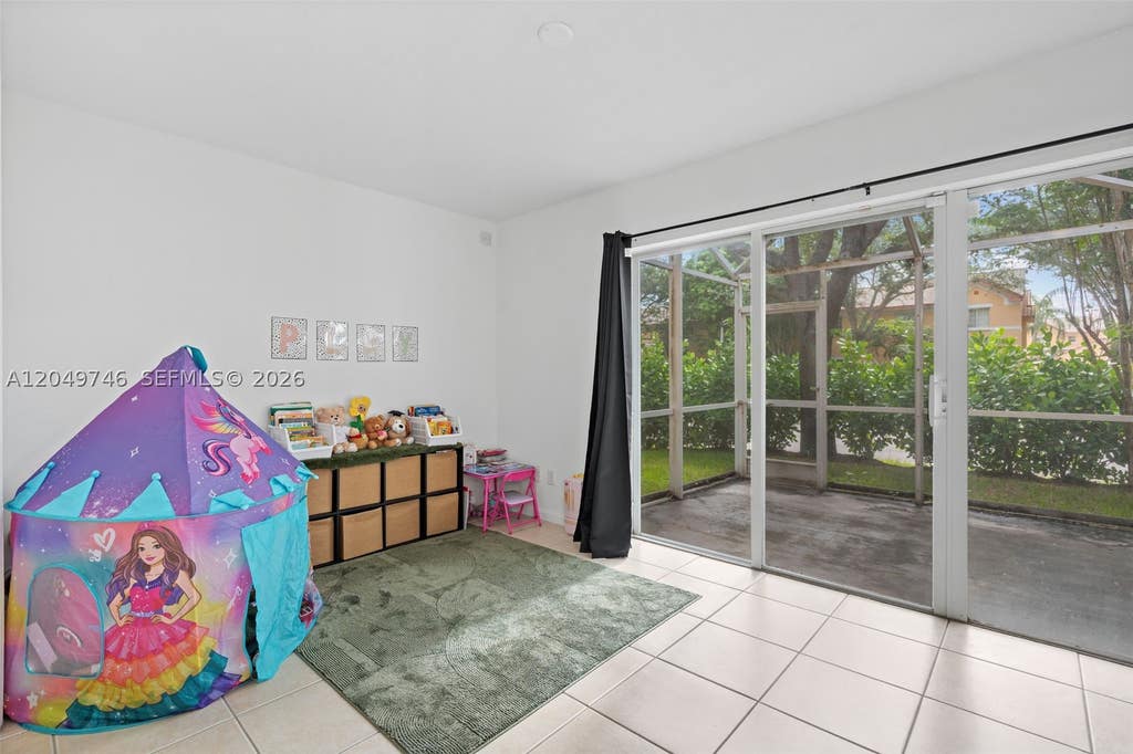 Photo of 2303 SW 87th Ter, Miramar, FL 33025 (MLS # A12049746)
